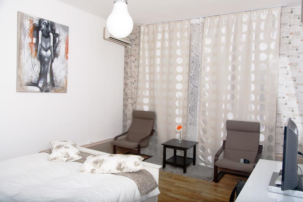 Old Town Studio By Mrg Apartments Bucharest Room photo