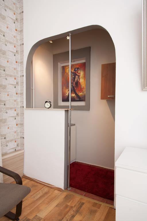 Old Town Studio By Mrg Apartments Bucharest Room photo